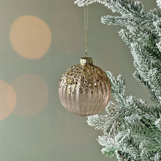 Chic Lined Bauble