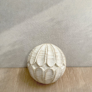 Rustic Elegance – Hand-Carved Wooden Decor Balls