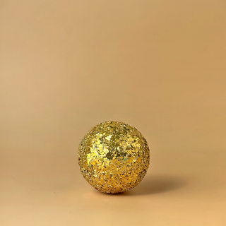 Golden Radiance – Metal Decor Balls