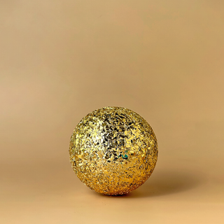 Golden Radiance – Metal Decor Balls